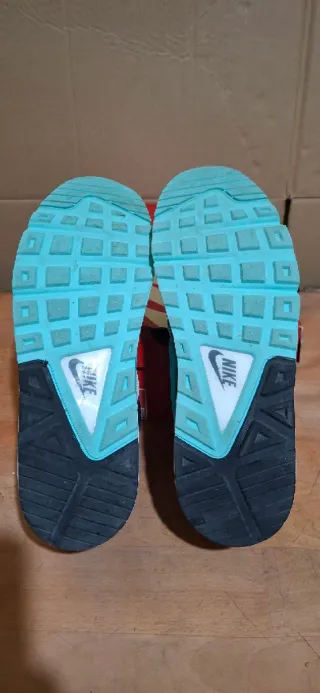 Nike Air Max Command