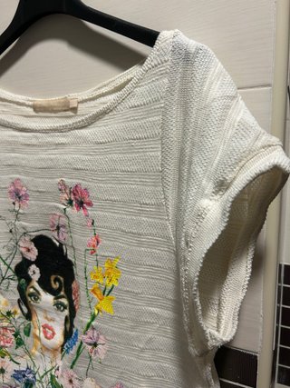 Camiseta Dolores Promesas Talla S Estampado Floral