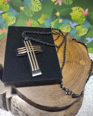 Colgante Cruz Negra Acero