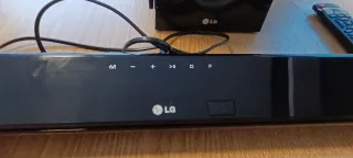 Barra de Sonido LG 300W Negra