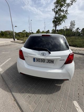 Toyota Yaris 2015