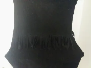 Chaleco negro flecos Talla M/L