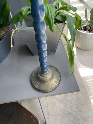 Cenicero de pie antiguo