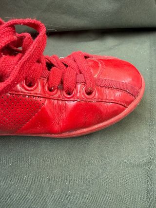 Zapatillas Zara estilo boxeador rojas