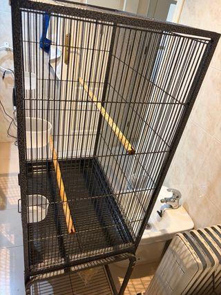 Jaula grande para loros