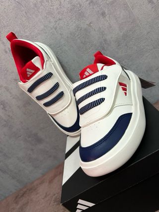 Zapatillas Adidas Blancas y Azules