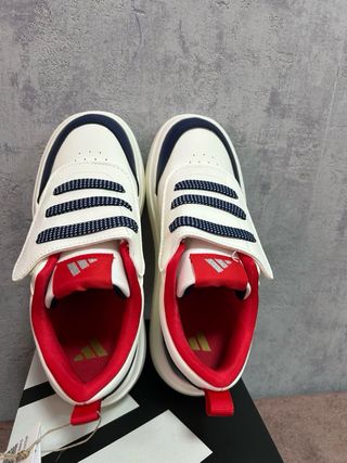 Zapatillas Adidas Blancas y Azules