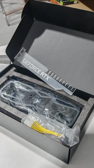 Tarjeta Gráfica Gainward Phoenix RTX 3090 24GB