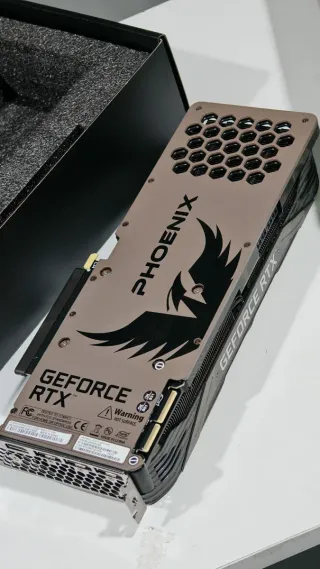 Tarjeta Gráfica Gainward Phoenix RTX 3090 24GB