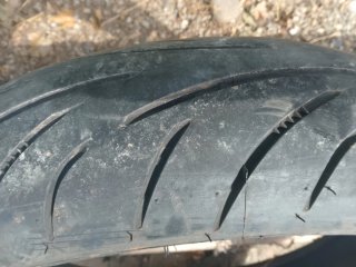 Neumático 120/70/r17