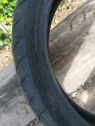 Neumático 120/70/r17