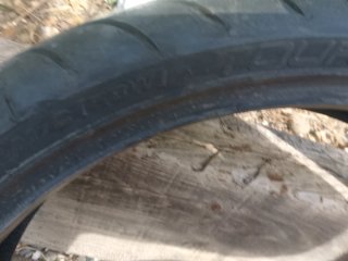Neumático 120/70/r17
