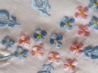 Set di tre giochi di lenzuola per letto 1,35 beige/bianco