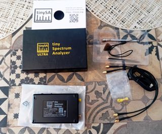 Analizador de espectro portátil tinySA ULTRA