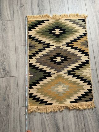 Alfombra hecha a mano Albania 95x60