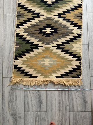 Alfombra hecha a mano Albania 95x60