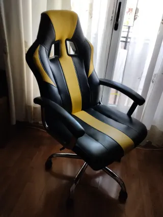 Silla Gamer Negra y Amarilla