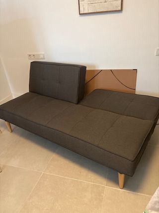 Sofá Cama Gris Tela y Madera