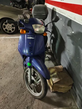Ciclomotor Scooter Azul