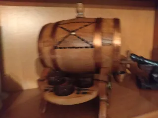 Barril madera soporte vasos