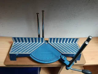 Ingletadora articulada