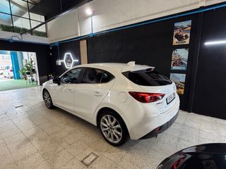 Mazda 3 2015