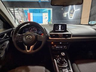 Mazda 3 2015