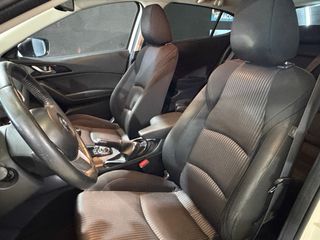 Mazda 3 2015