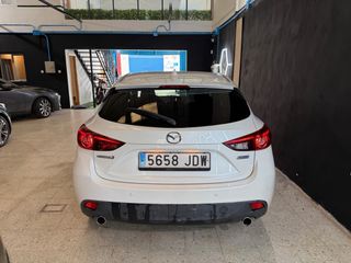 Mazda 3 2015