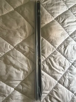 Taco de billar con accesorios