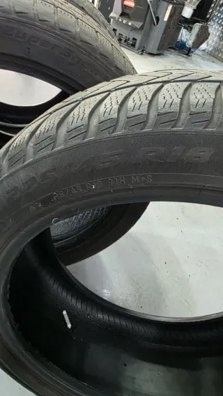 Neumáticos de invierno 225/45R18. 50 euros los 4