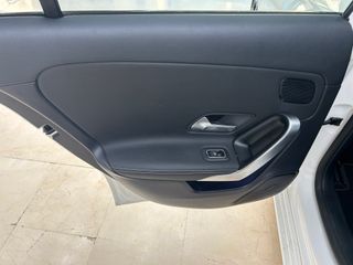 Mercedes-Benz Clase A200 Sport-Line Black-Line