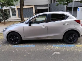 Mazda 2 en perfecto estado