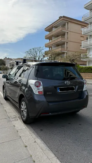 Toyota Verso 2011