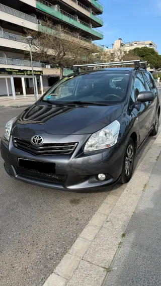 Toyota Verso 2011