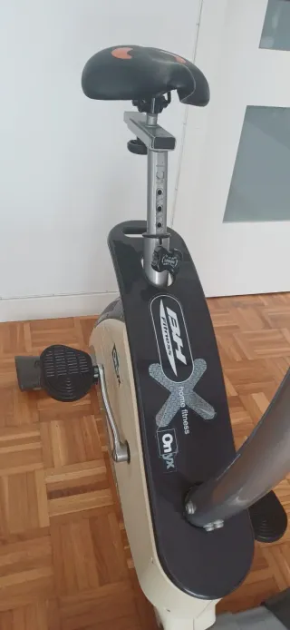 Bicicleta Estática BH Fitness Onyx Next Series