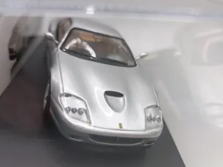 Modellino Ferrari 575M Maranello 2002