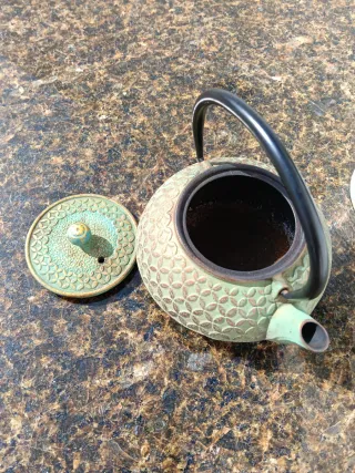 Tetera de hierro fundido