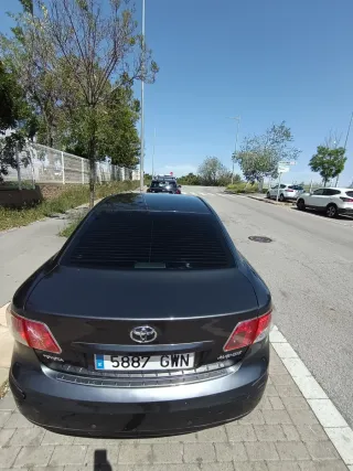 Toyota Avensis 2009