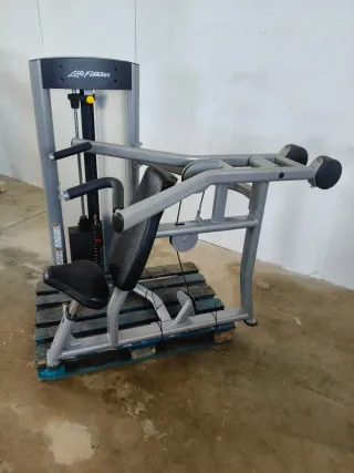 LIFE FITNESS PRESS HOMBROS!