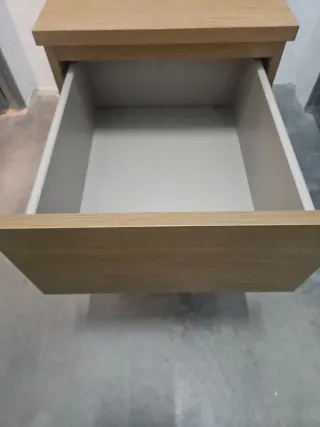 Mesita de noche Ikea madera