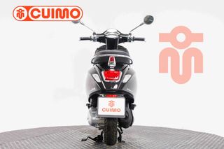 VESPA PRIMAVERA 125