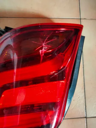 Faro trasero derecho Toyota Yaris