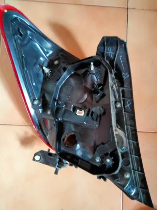 Faro trasero derecho Toyota Yaris