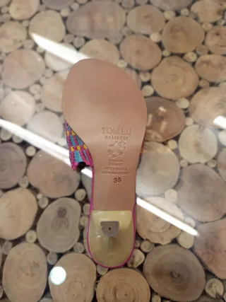 Sandalias de mujer color rosa y turquesa