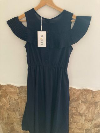 Vestido Kling negro con volantes