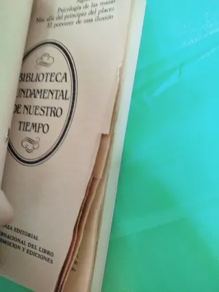 Psicología ilusión biblioteca antiguo libro vintag