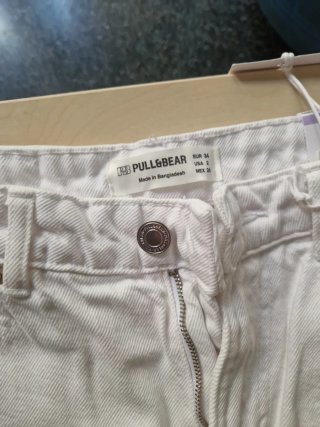 Pantalón vaquero ancho blanco