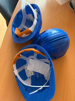3 Cascos de obra azules sin usar