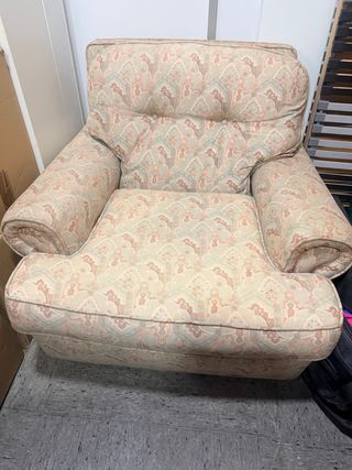 Sofá de salón tela beige y rosa